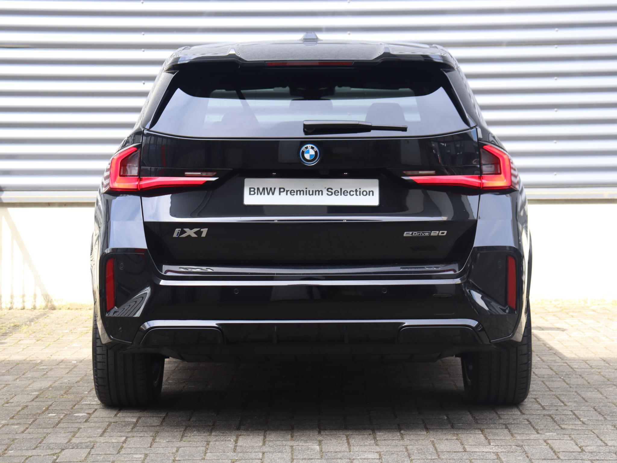 BMW iX1 eDrive20 - Afbeelding 4