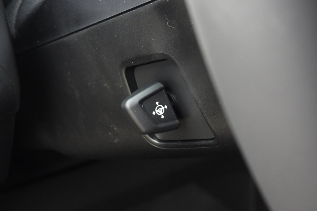 BMW i5 16
