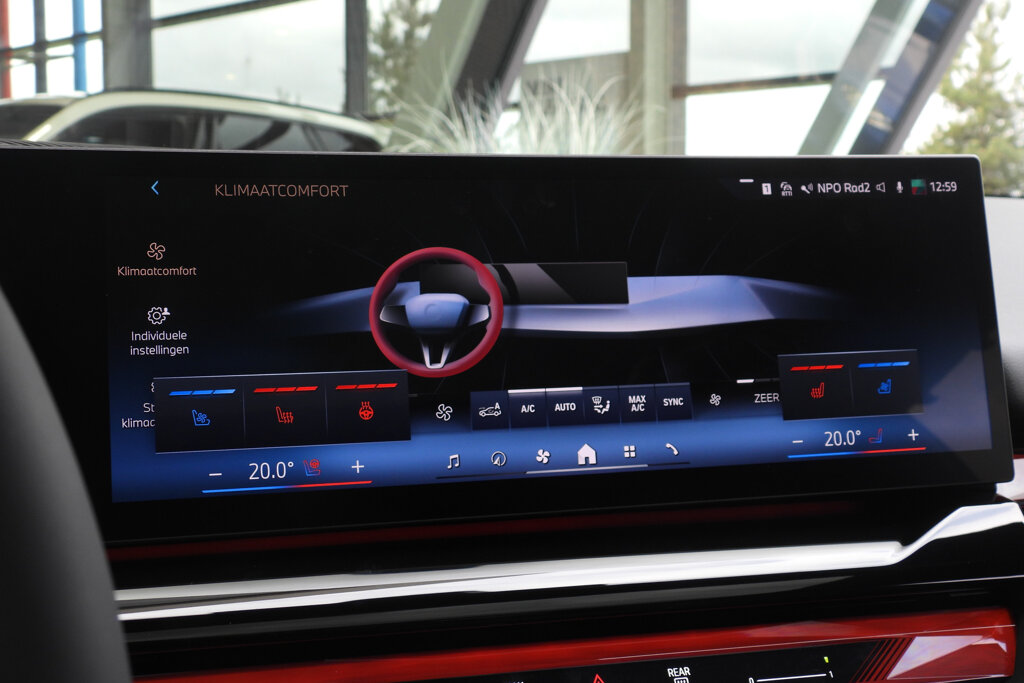 BMW i5 51