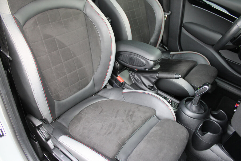MINI Cooper S 38
