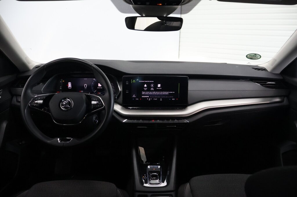 Škoda Octavia Combi 1.4 TSI iV PHEV Business | Trekhaak | Carplay | Keyless - Afbeelding 2