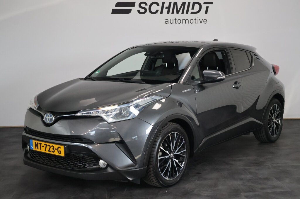 Toyota C-HR 1.8 Hybrid Executive | Trekhaak | Camera | Stoelverwarming