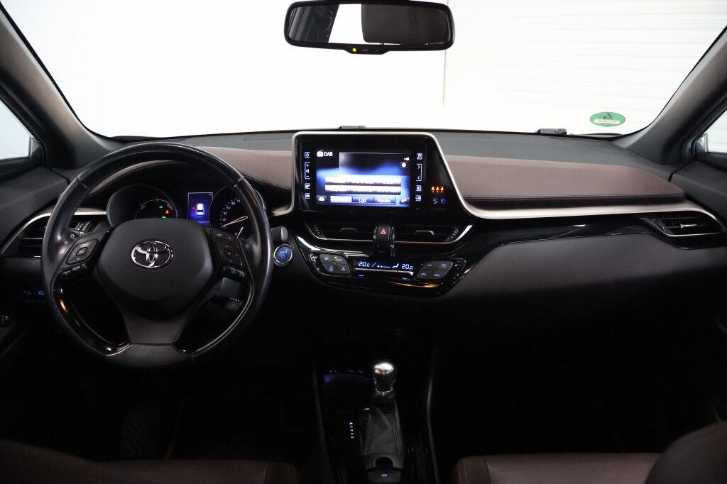 Toyota C-HR 1.8 Hybrid Executive | Trekhaak | Camera | Stoelverwarming - Afbeelding 2