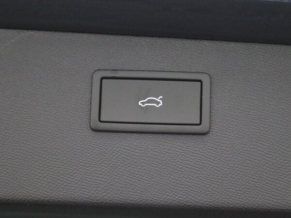 elektrisch bedienbare achterklep met sensorsturing elektrisch bedienbare achterklep met sensorsturing