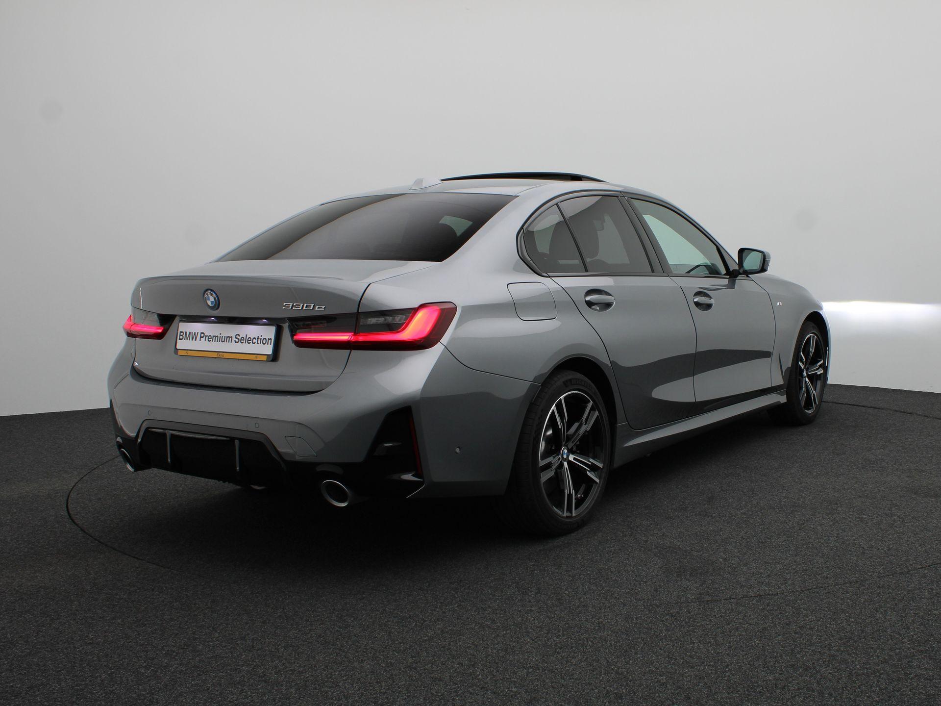BMW 3 Serie Sedan 330e - Afbeelding 2