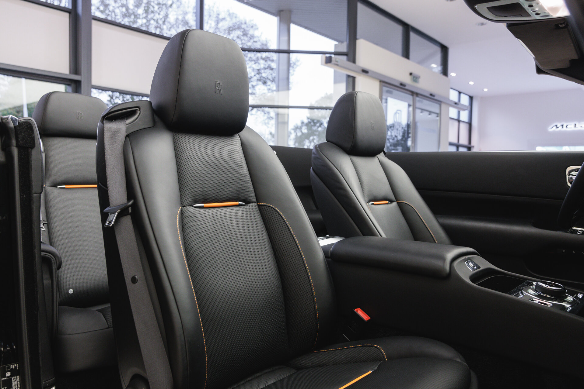 Rolls-Royce Dawn 2 Year Warranty & Service - Afbeelding 4