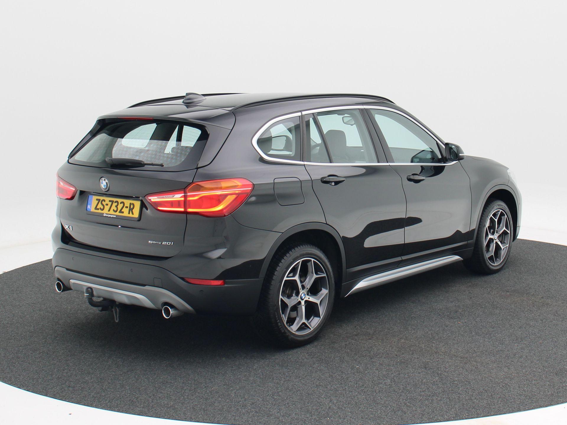 BMW X1 sDrive20i 192 Pk High Executive - Afbeelding 2