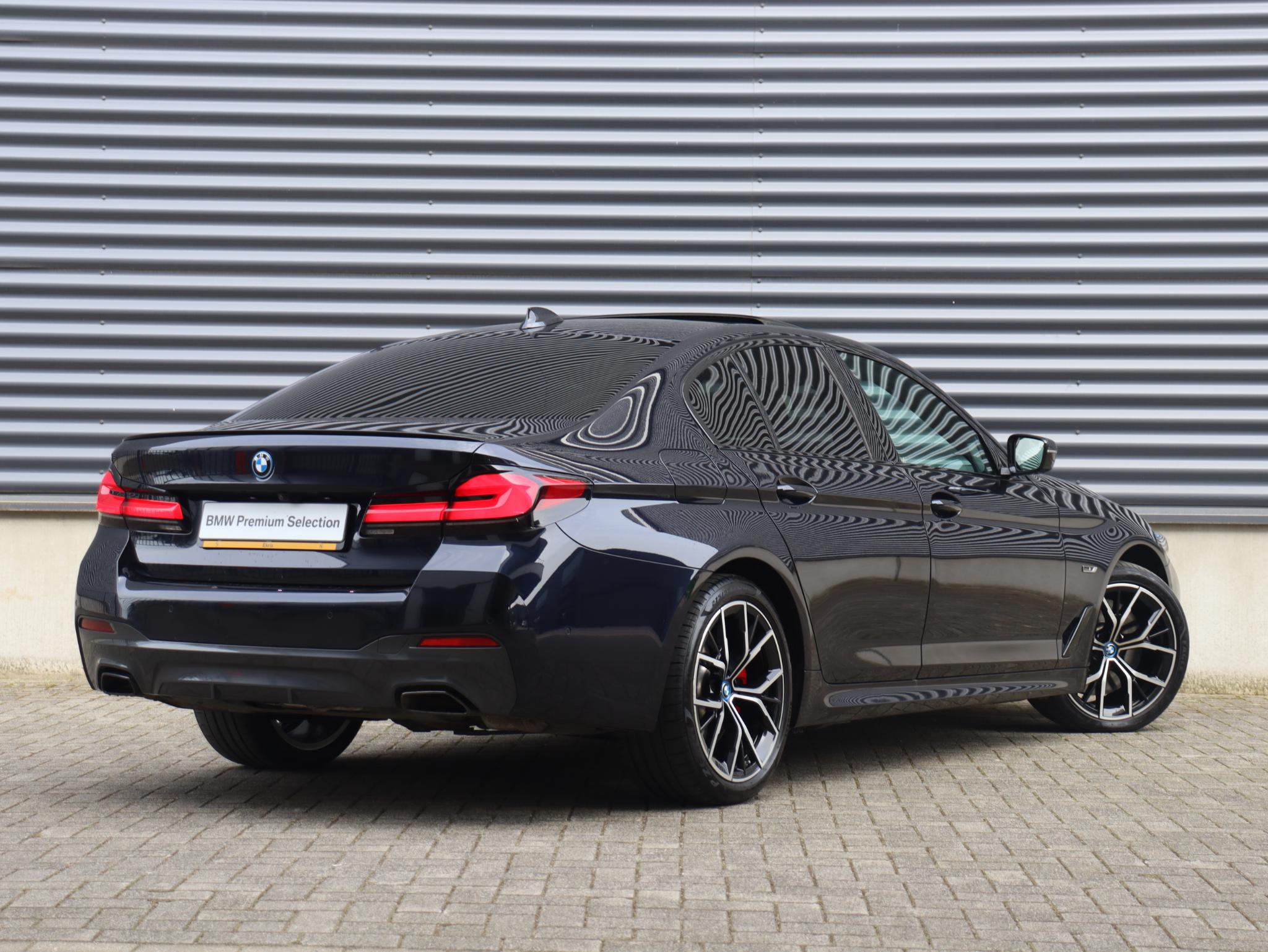 BMW 5-serie 545e xDrive - Afbeelding 2