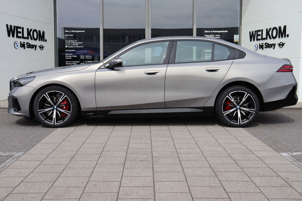 BMW i5 3