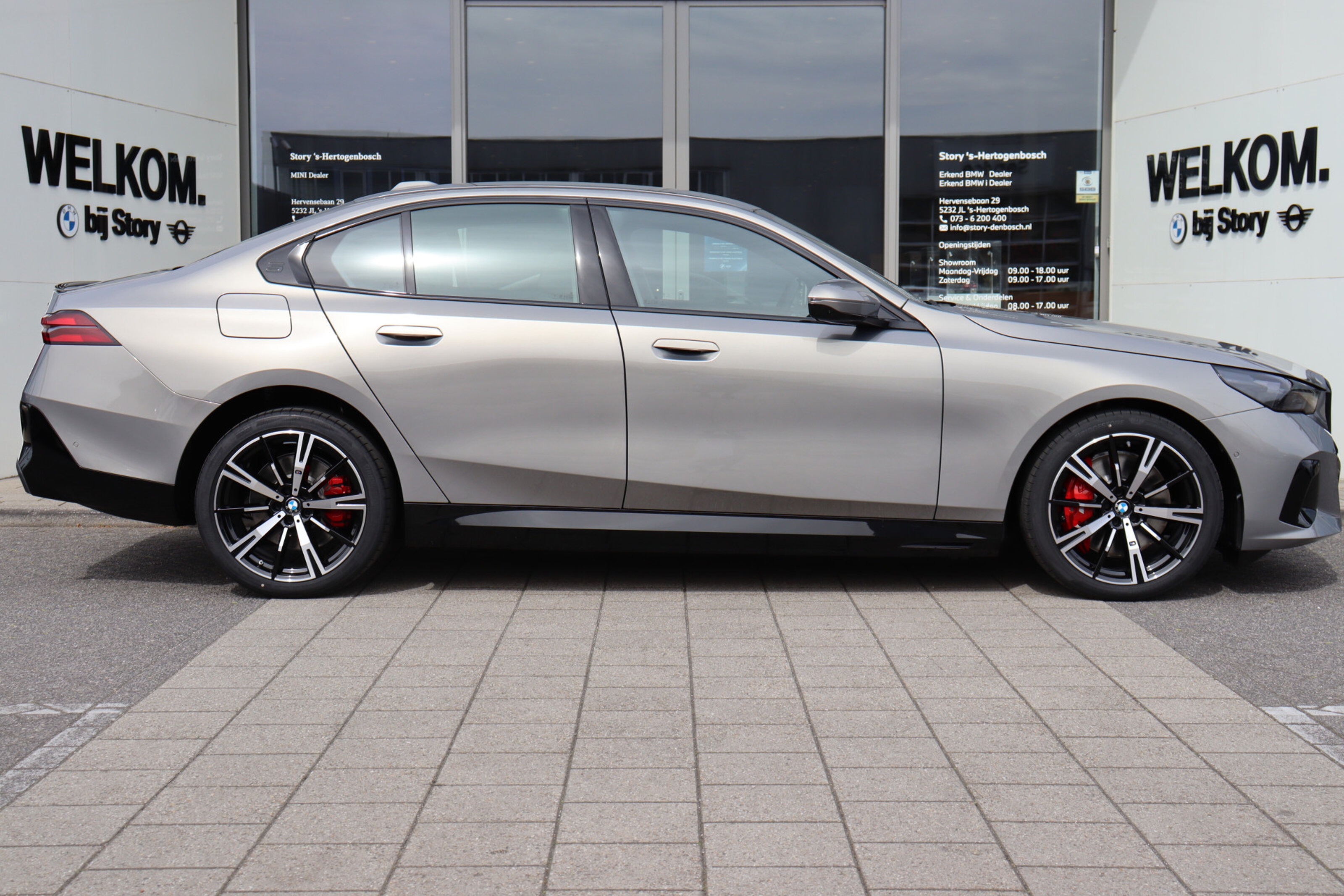 BMW i5 8