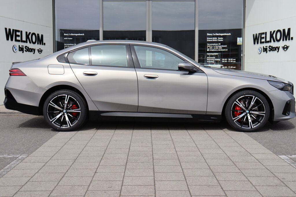 BMW i5 8