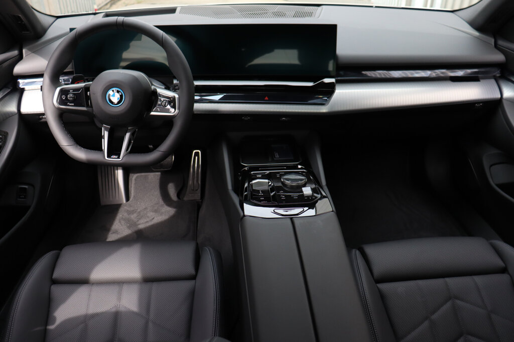 BMW i5 9