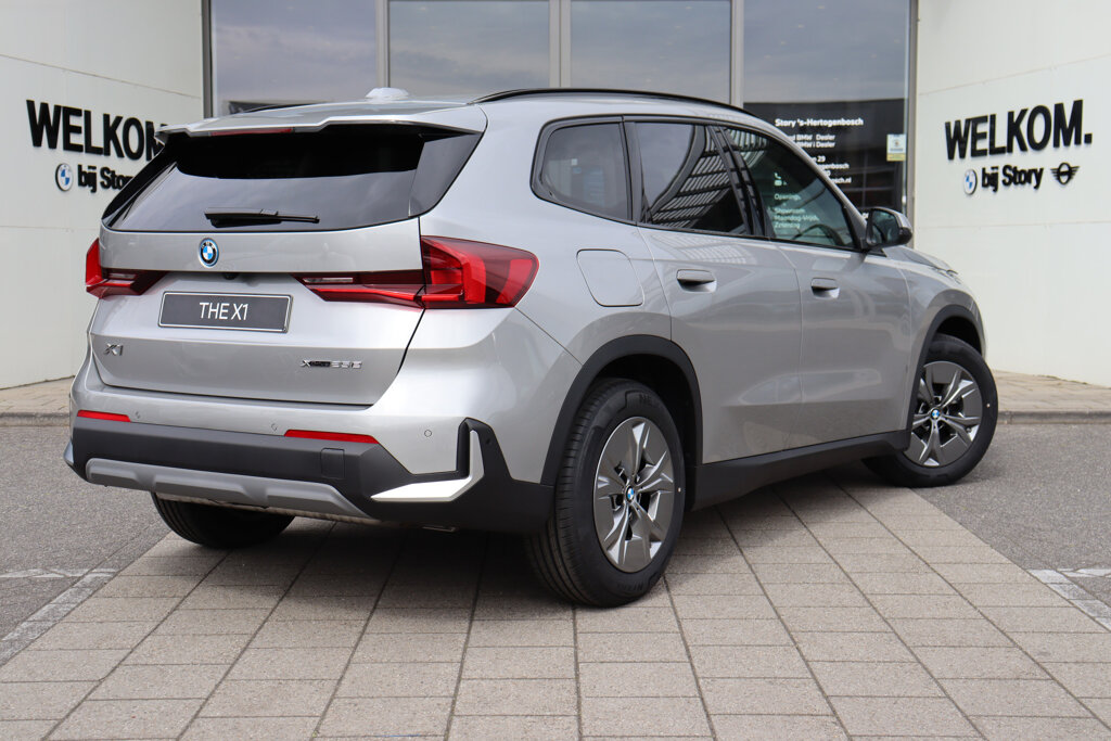 BMW X1 7