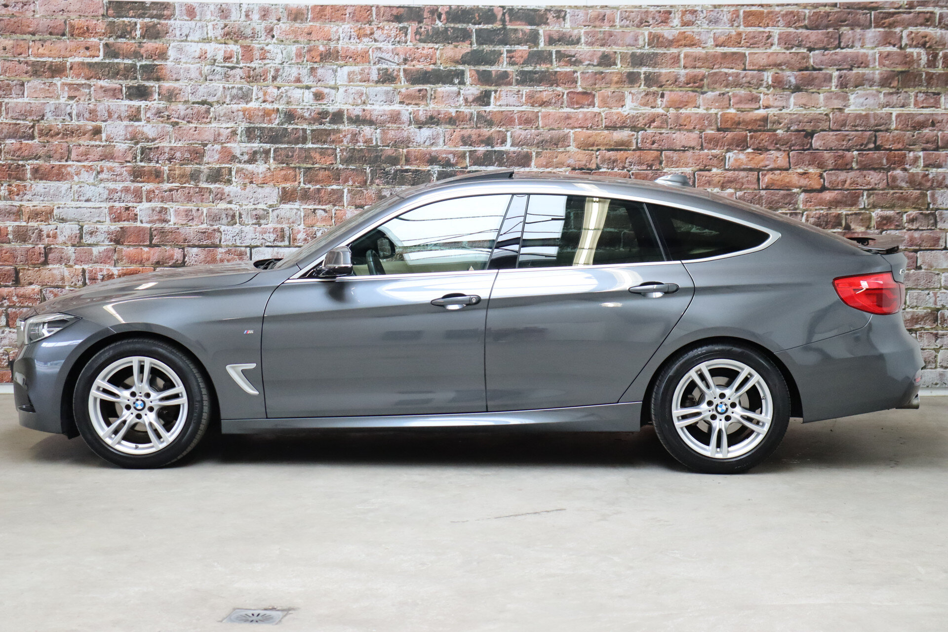 BMW 3 Serie Gran Turismo 320i High Executive Automaat - Afbeelding 3