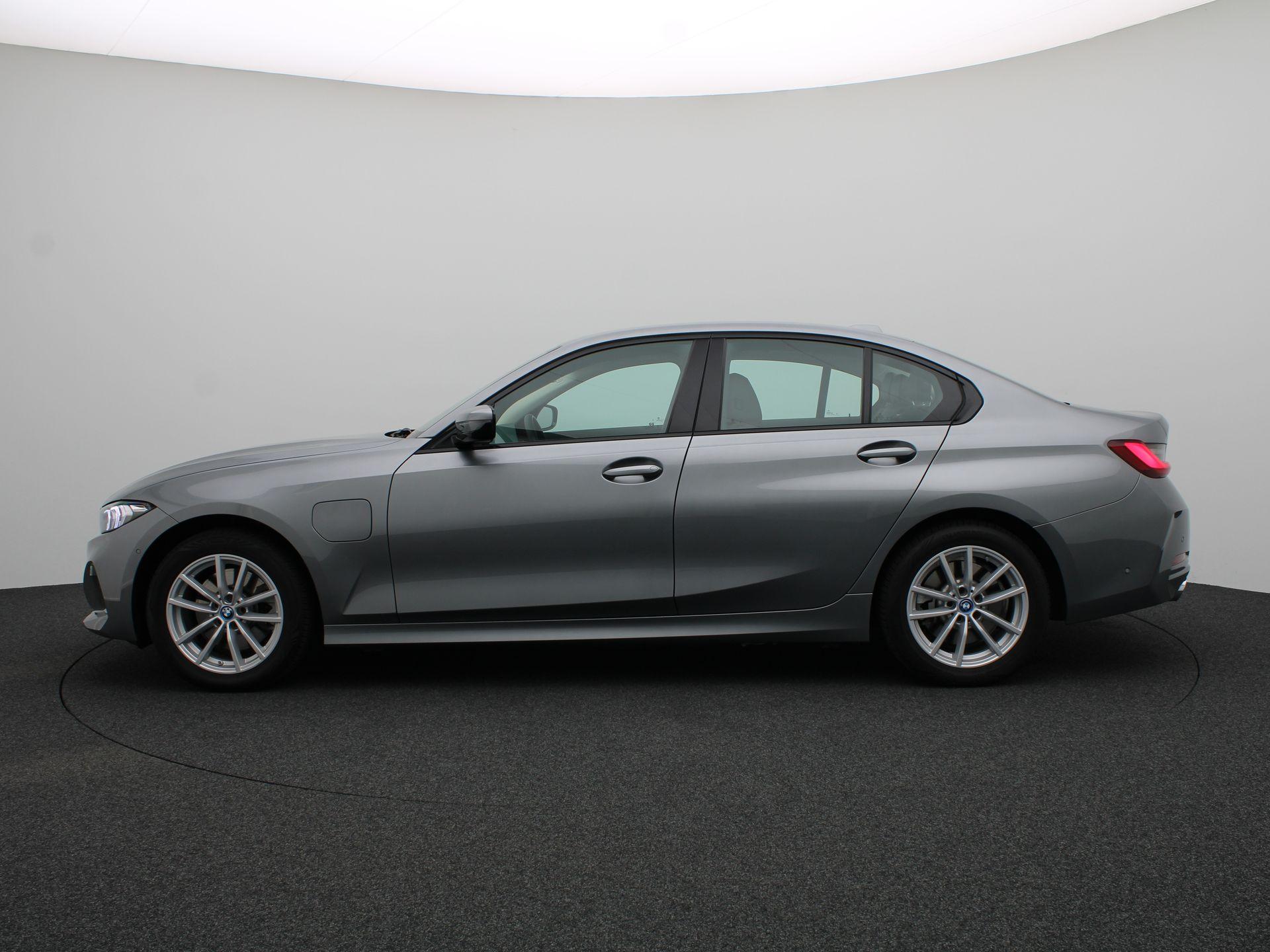 BMW 3 Serie Sedan 320e - Afbeelding 4