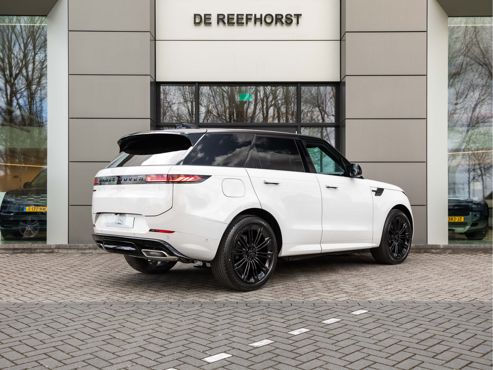 Land Rover Range Rover Sport 3.0 P460e Dynamic SE PHEV - Afbeelding 2