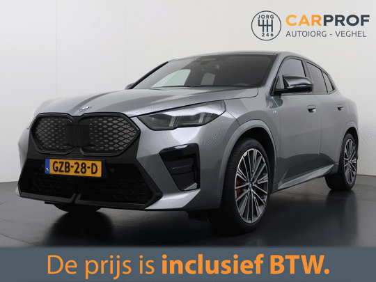 BMW iX2 xDrive30 67 kWh