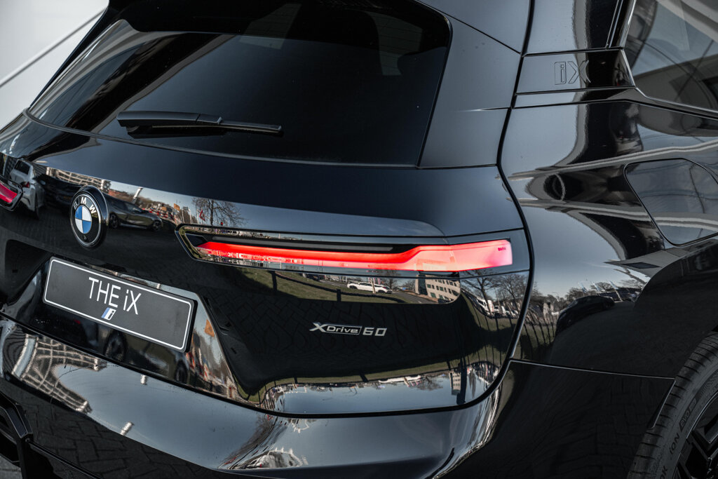 BMW iX 20