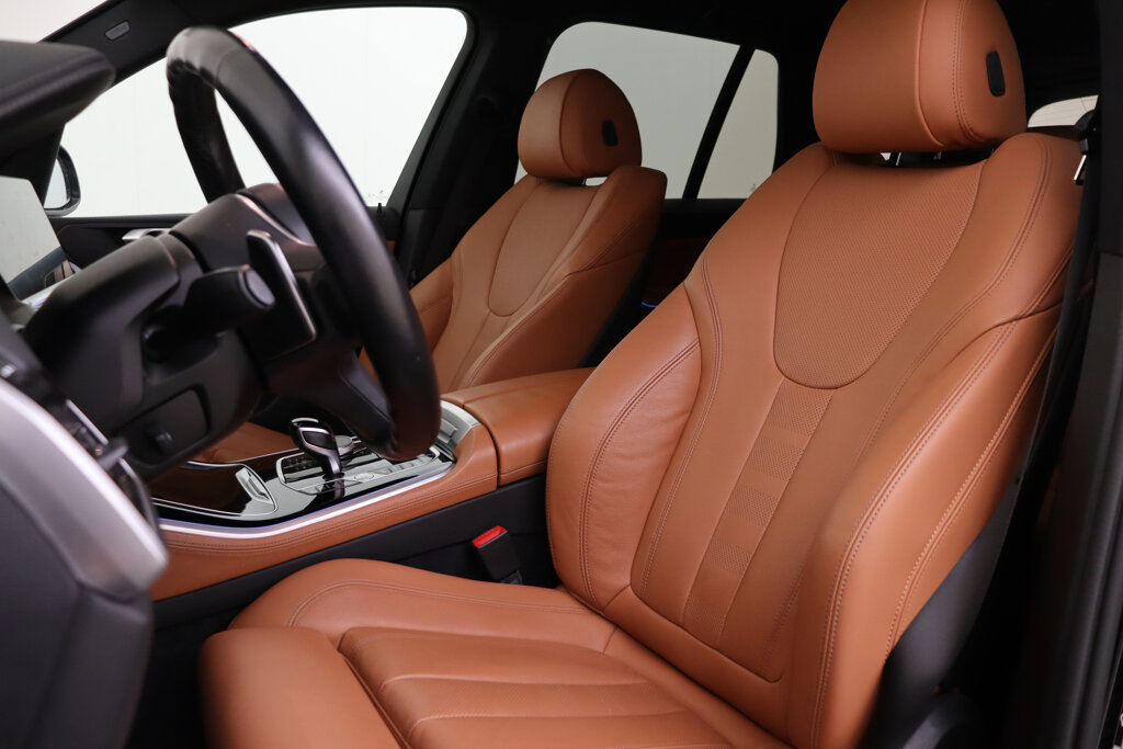 BMW X5 8