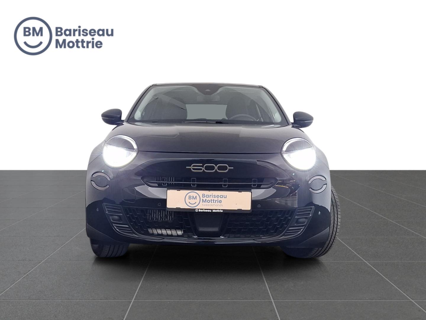 Fiat 600 HYBRID AUTOMAAT *CAMERA SENSOREN*DAB*GPS*CARPLAY*KLIMAATREGELING* - Afbeelding 2