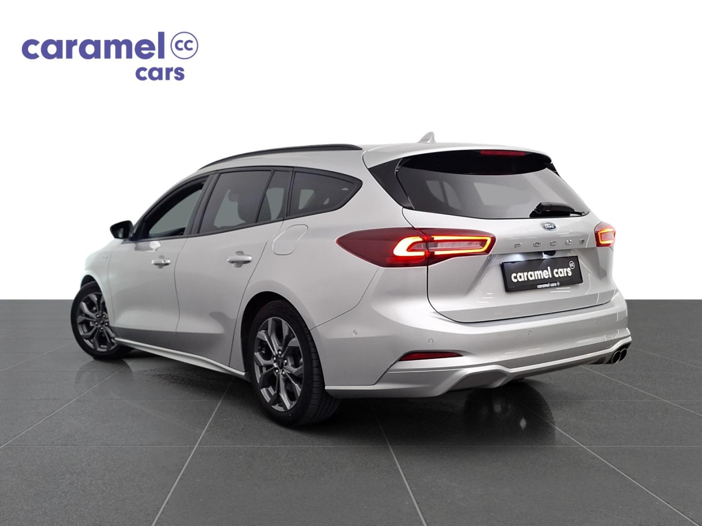 Ford Focus ST-LINE BREAK AUTOMAAT *CARPLAY*CAMERA SENSOREN*ZETELVERWARMING*DAB*GPS* - Afbeelding 4