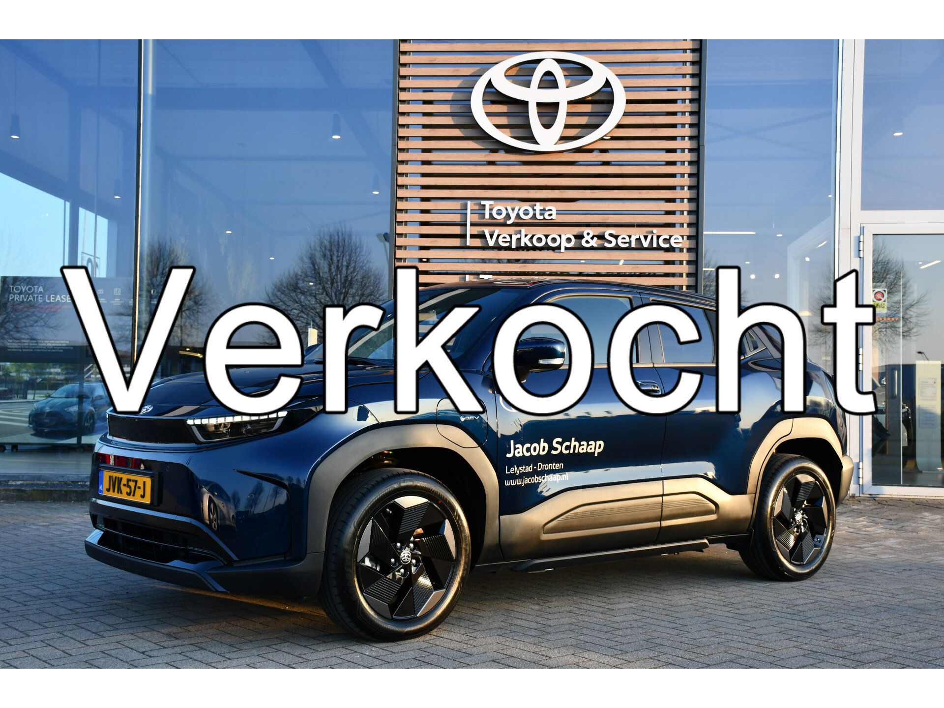 Toyota Urban Cruiser Dynamic 61 kWh Automaat 175pk