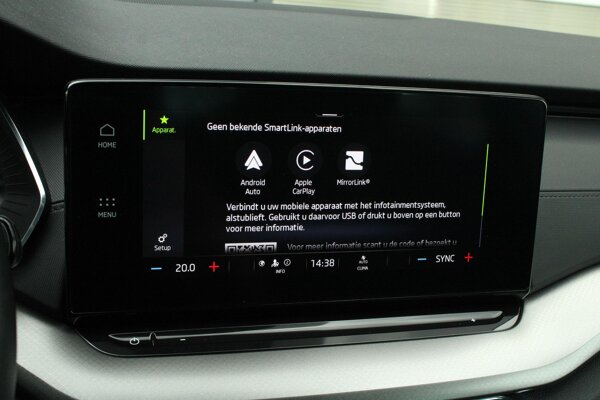 Apple Carplay/Android Auto