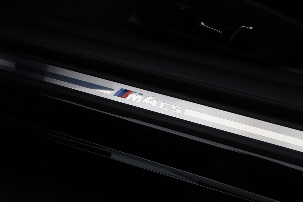 BMW M4 19