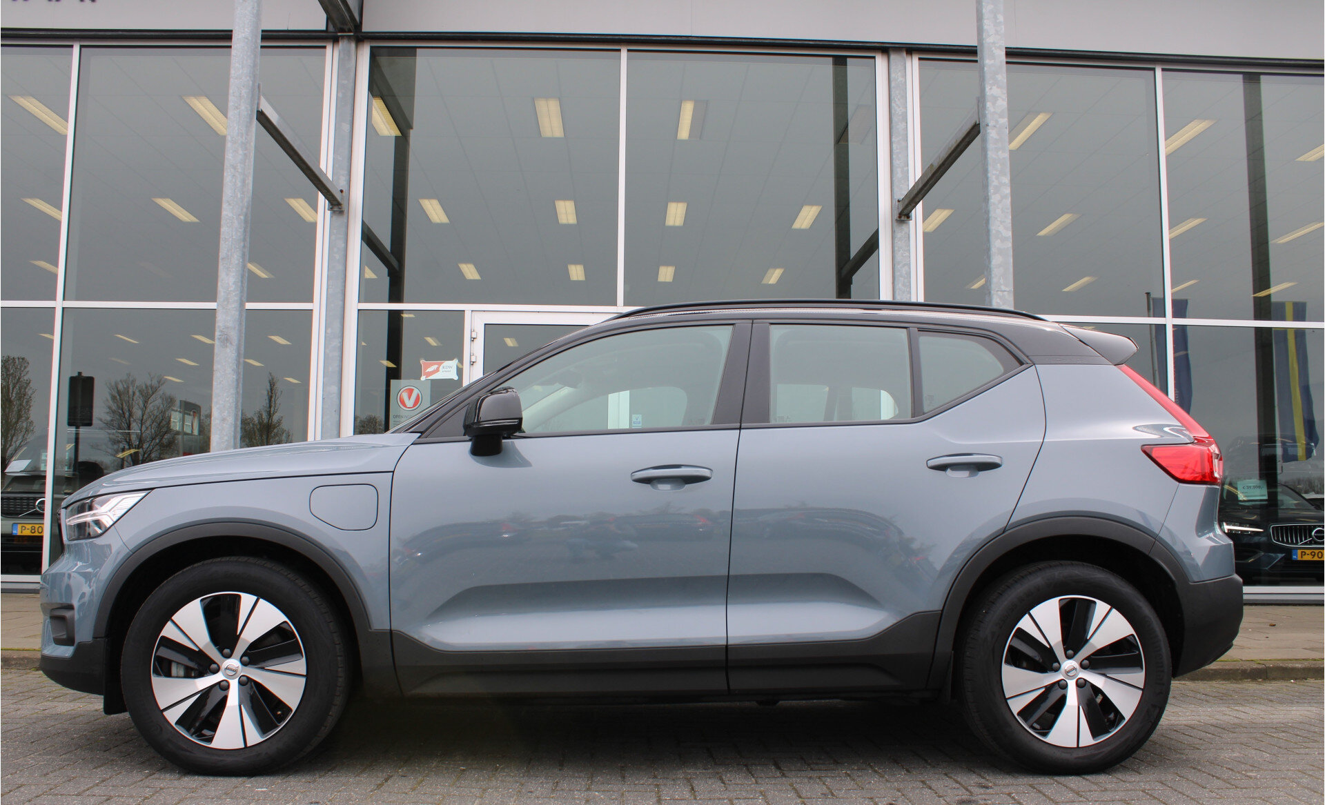 Volvo XC40 T4 211PK Automaat Recharge R-Design Expression - Afbeelding 2