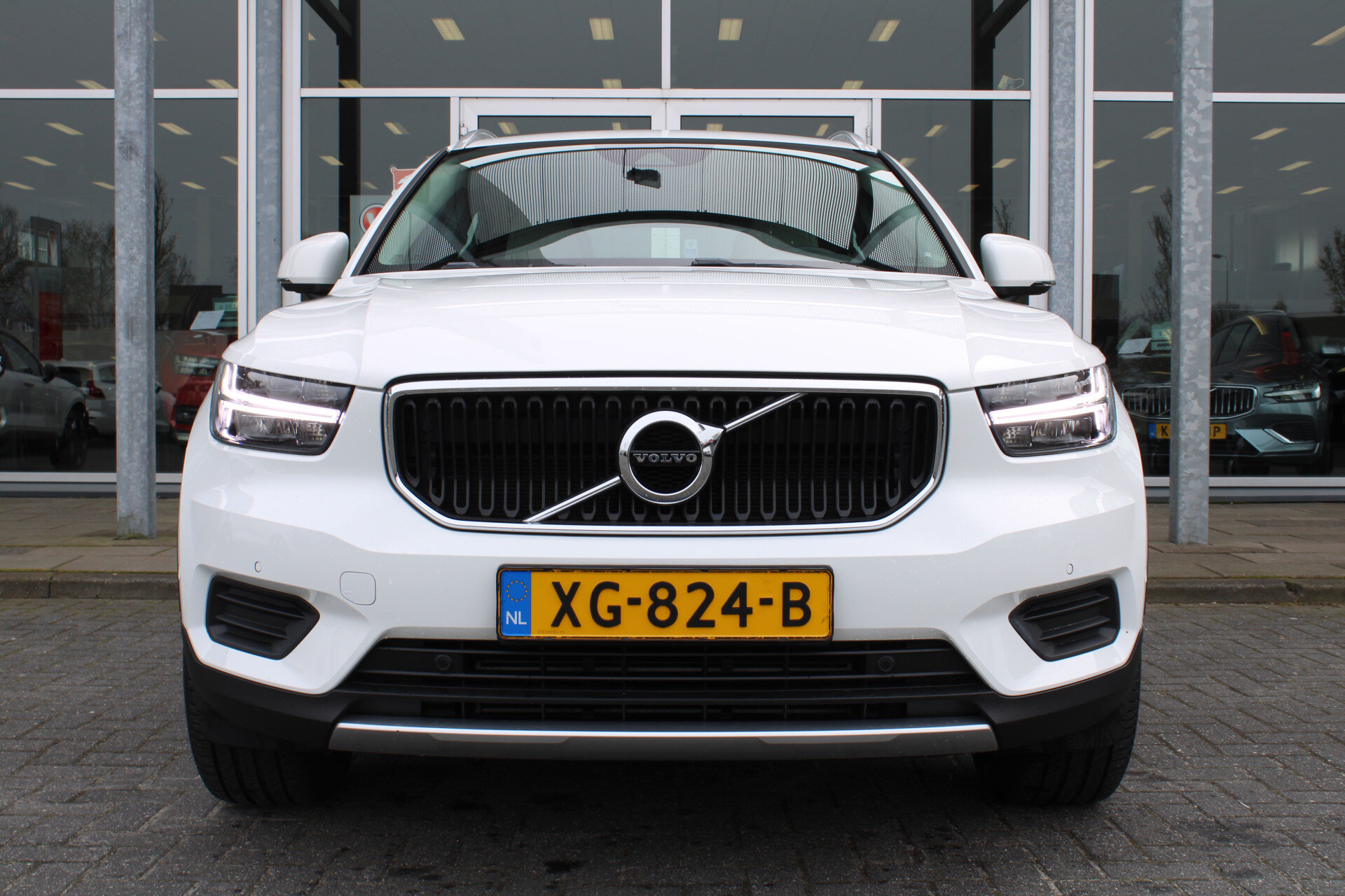 Volvo XC40 T4 191PK Automaat Momentum - Afbeelding 4