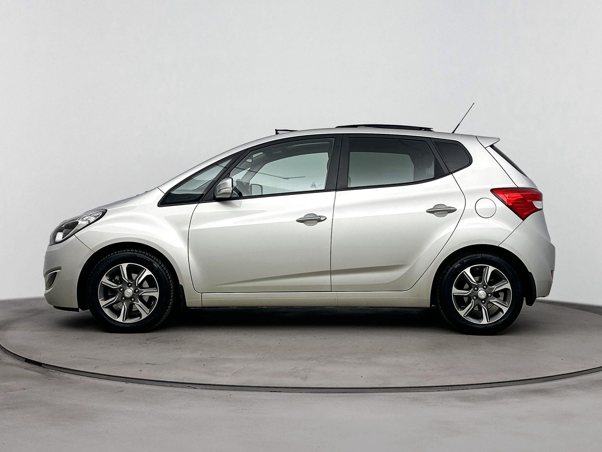 Hyundai ix20 1.4i PREMIUM - Afbeelding 4