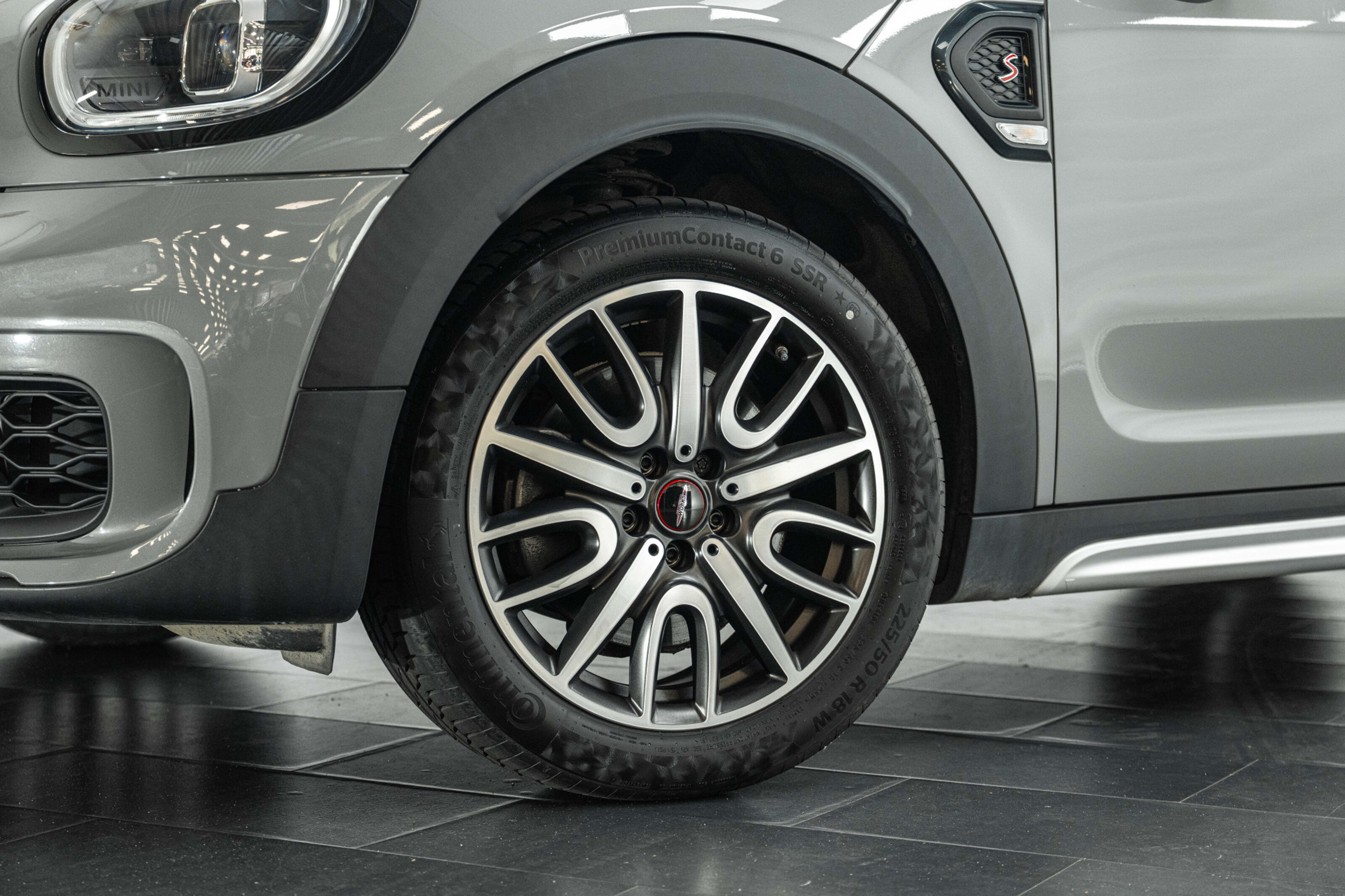 MINI Countryman 9