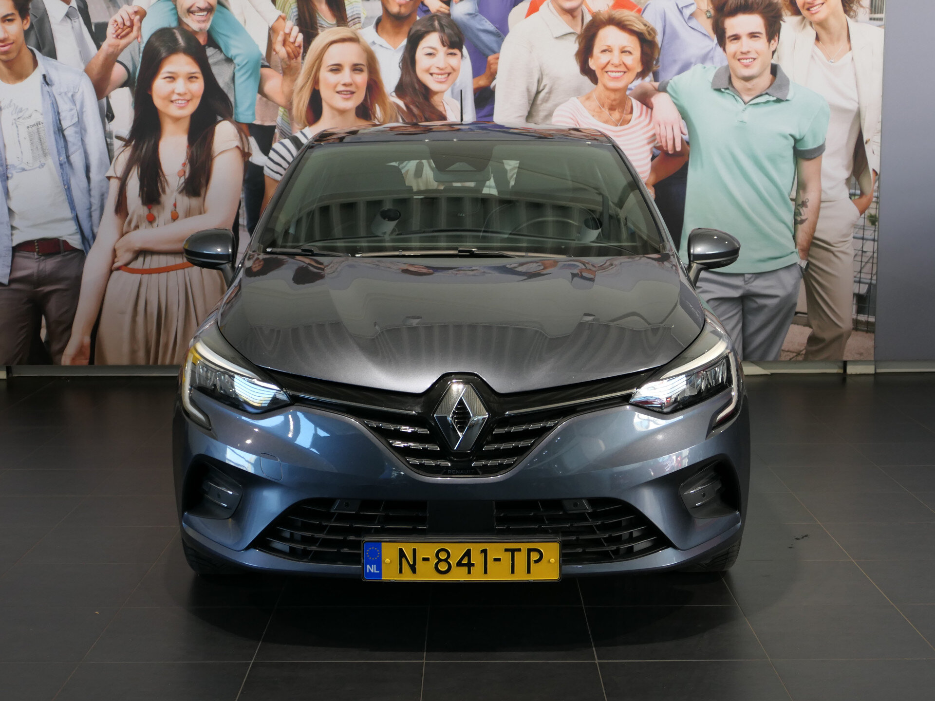 Renault Clio 1.6 E-Tech Hybrid 140 Intens - Occasion Lease vanaf €444 p/m - - Afbeelding 2