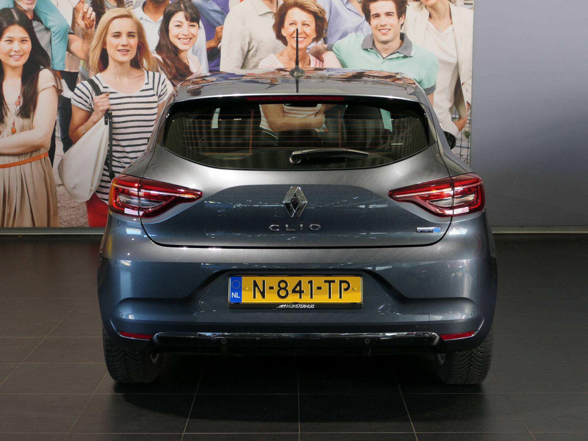 Renault Clio 1.6 E-Tech Hybrid 140 Intens - Occasion Lease vanaf €444 p/m - - Afbeelding 4