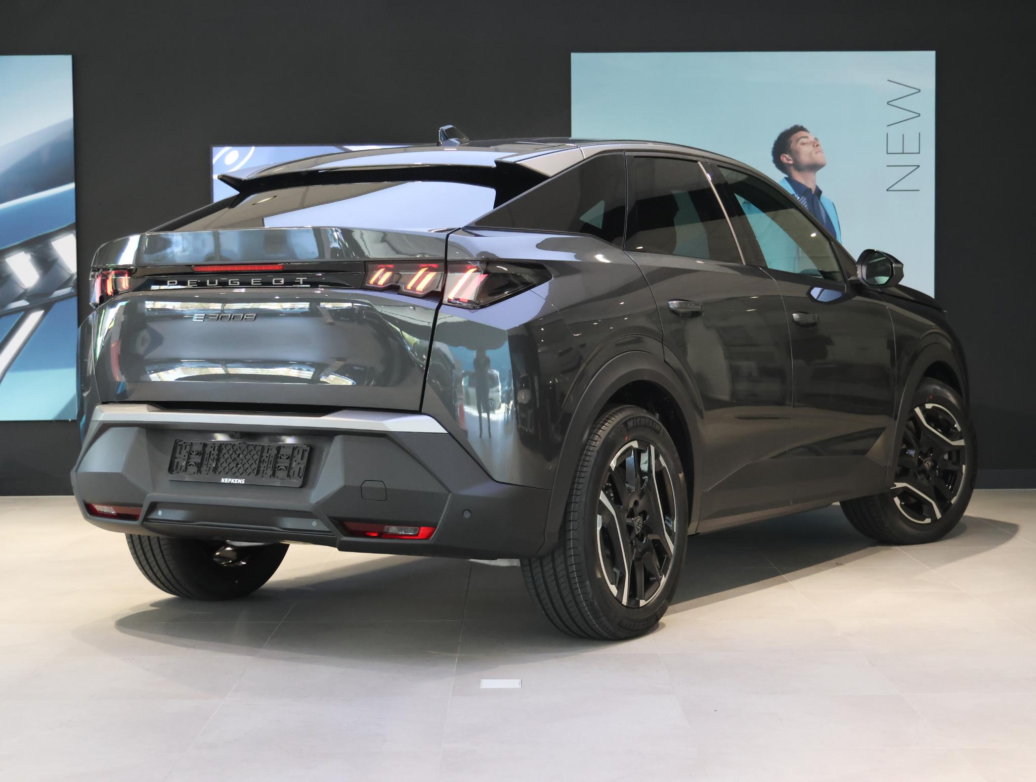 Peugeot e-3008 SUV Allure Avantage 210 73 kWh - Afbeelding 3
