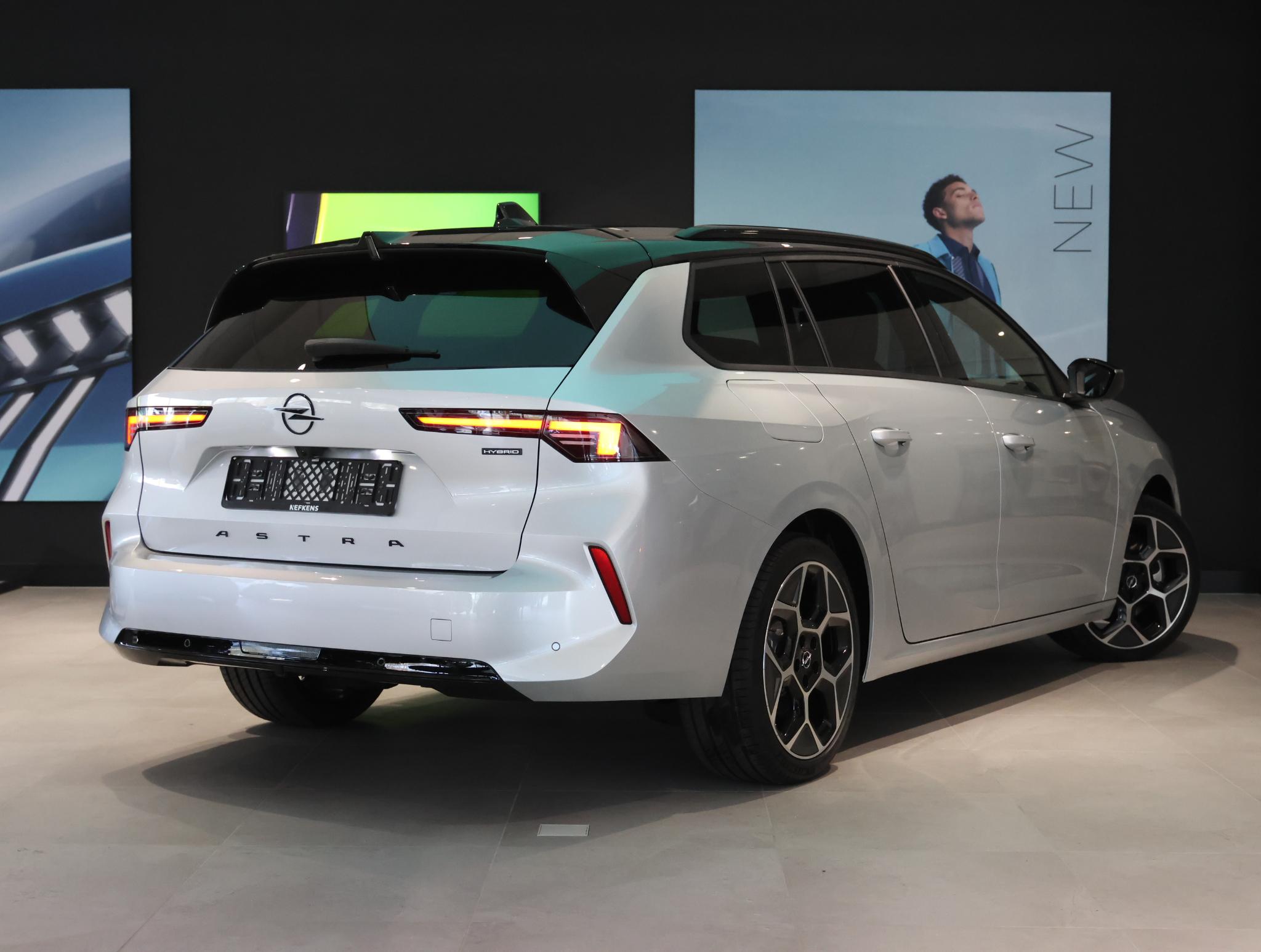 Opel Astra Sports Tourer Ultimate Plug-in Hybrid 195 pk Automaat - Afbeelding 3