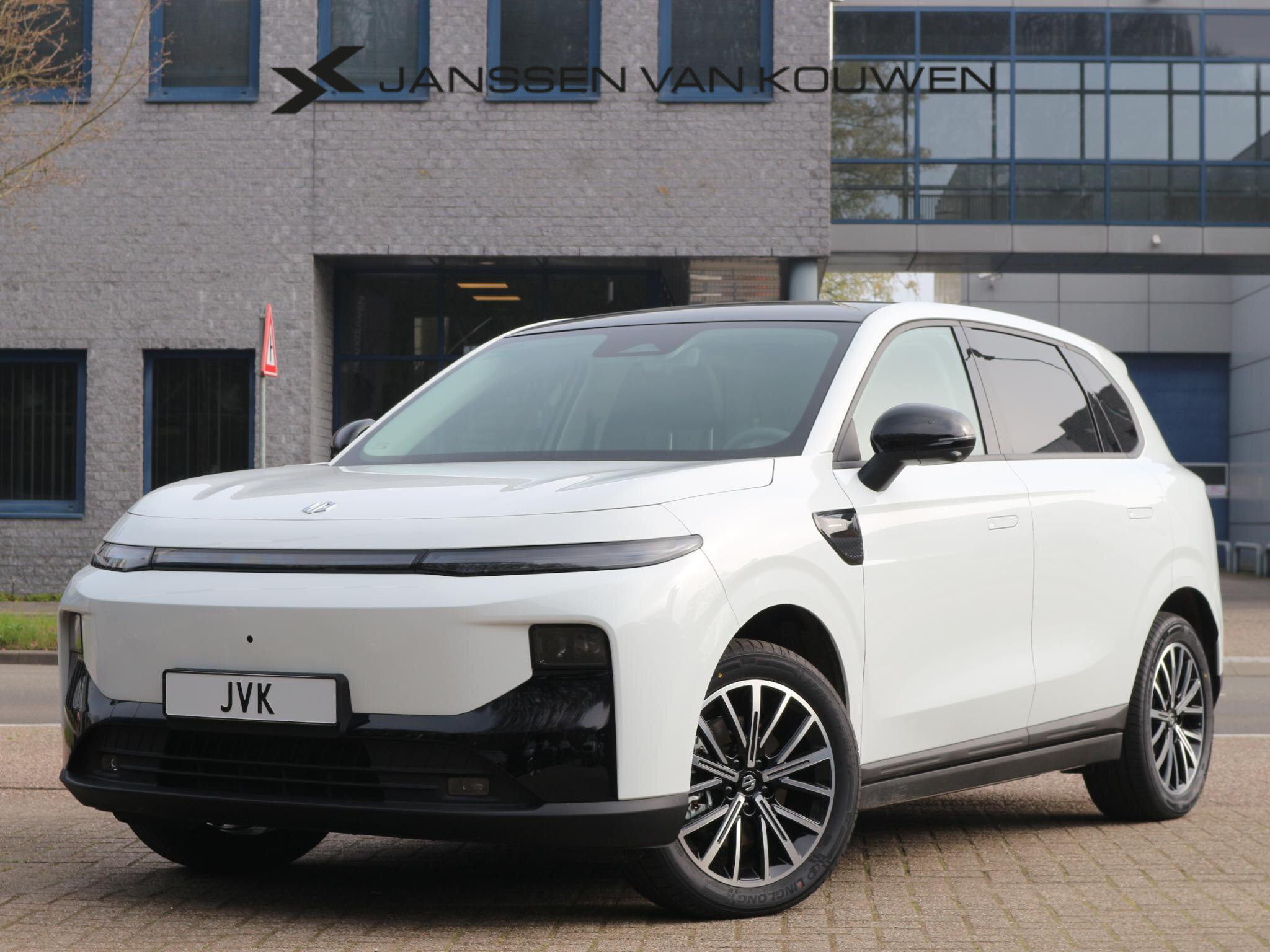 Leapmotor B10 Design ProMax 67.1 kWh