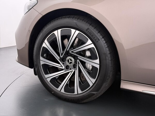19" tien-spaakse lichtmetalen velgen