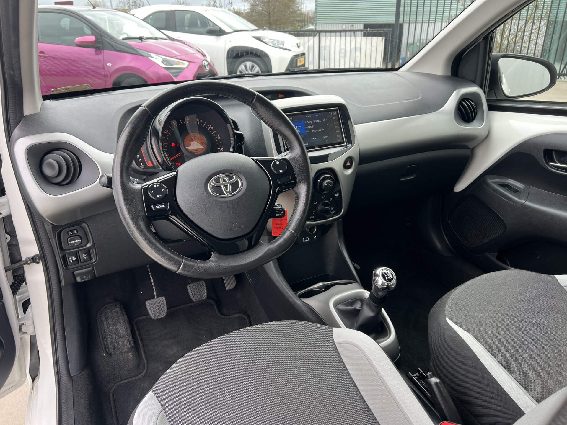 Toyota Aygo 1.0 VVT-i x-play - Afbeelding 5