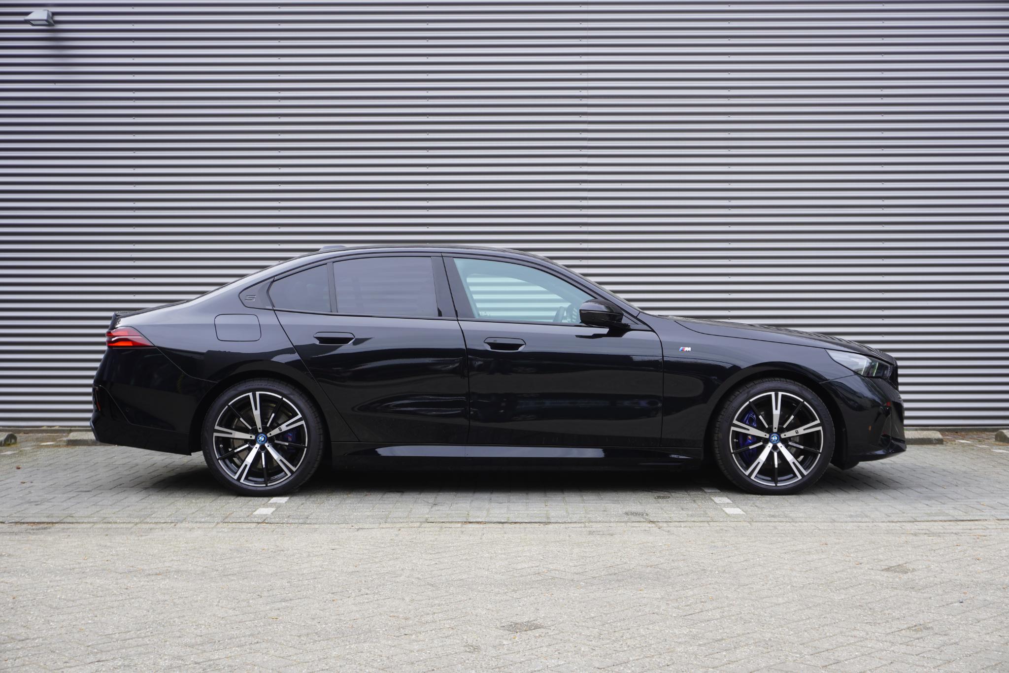 BMW 5 Serie 550e xDrive - Afbeelding 2