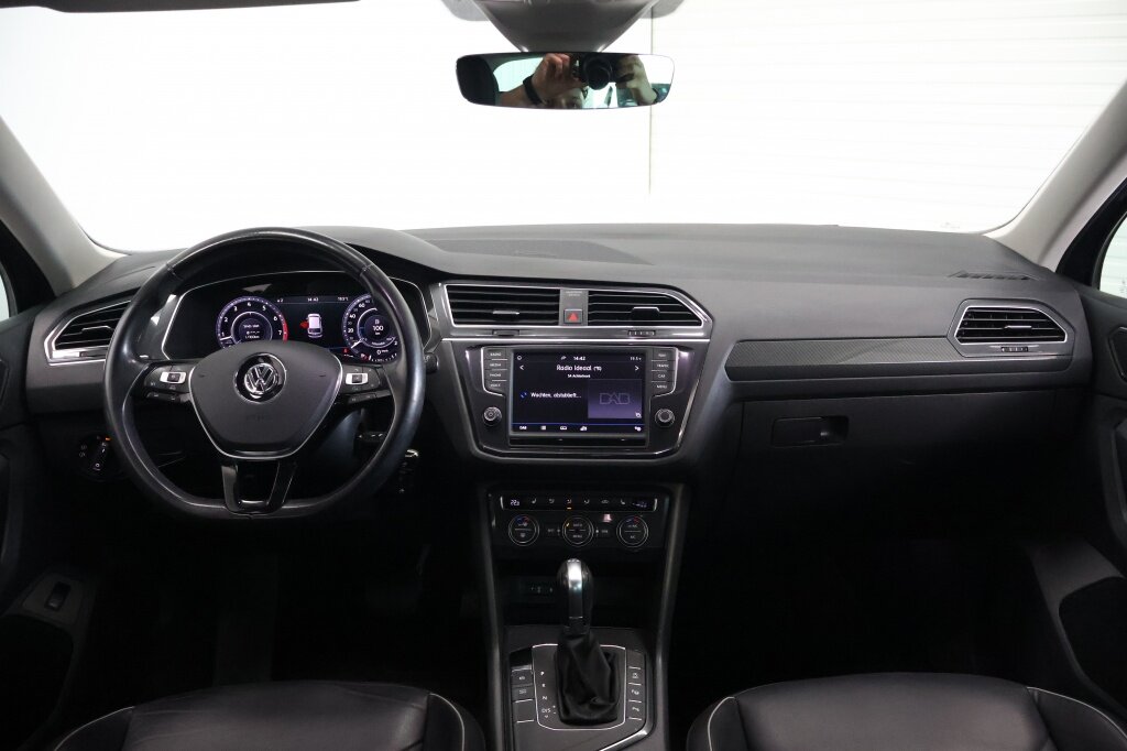 Volkswagen Tiguan 1.4 TSI ACT Highline DSG | Trekhaak | Leder | ACC | LED - Afbeelding 2