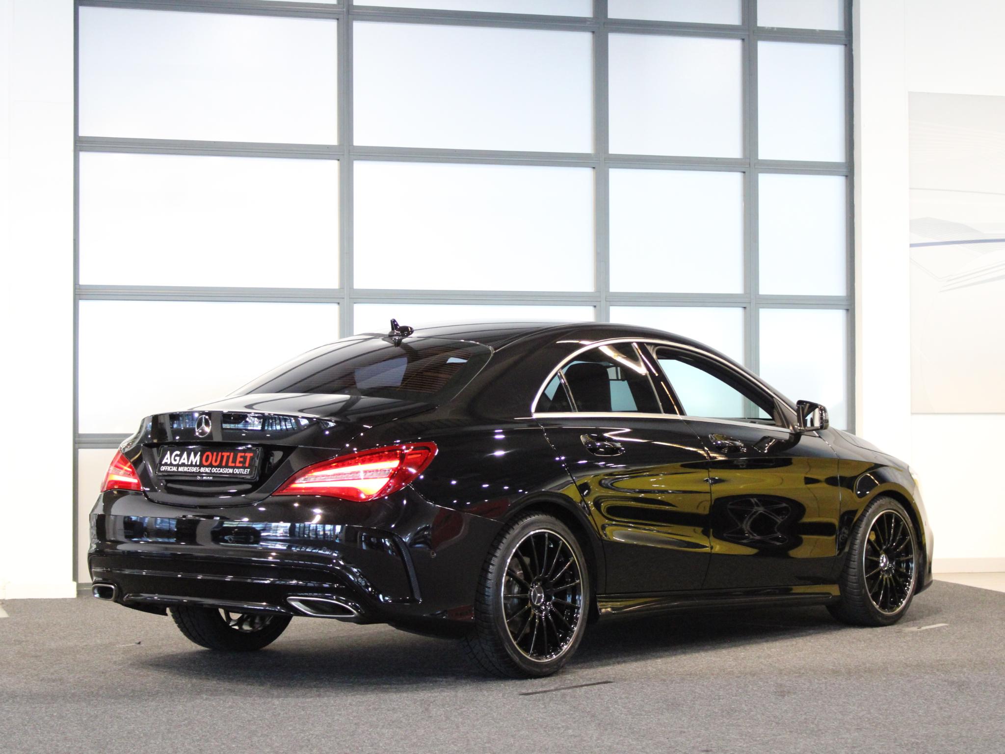 Mercedes-Benz CLA Coupé 180 Business Solution AMG - Afbeelding 2