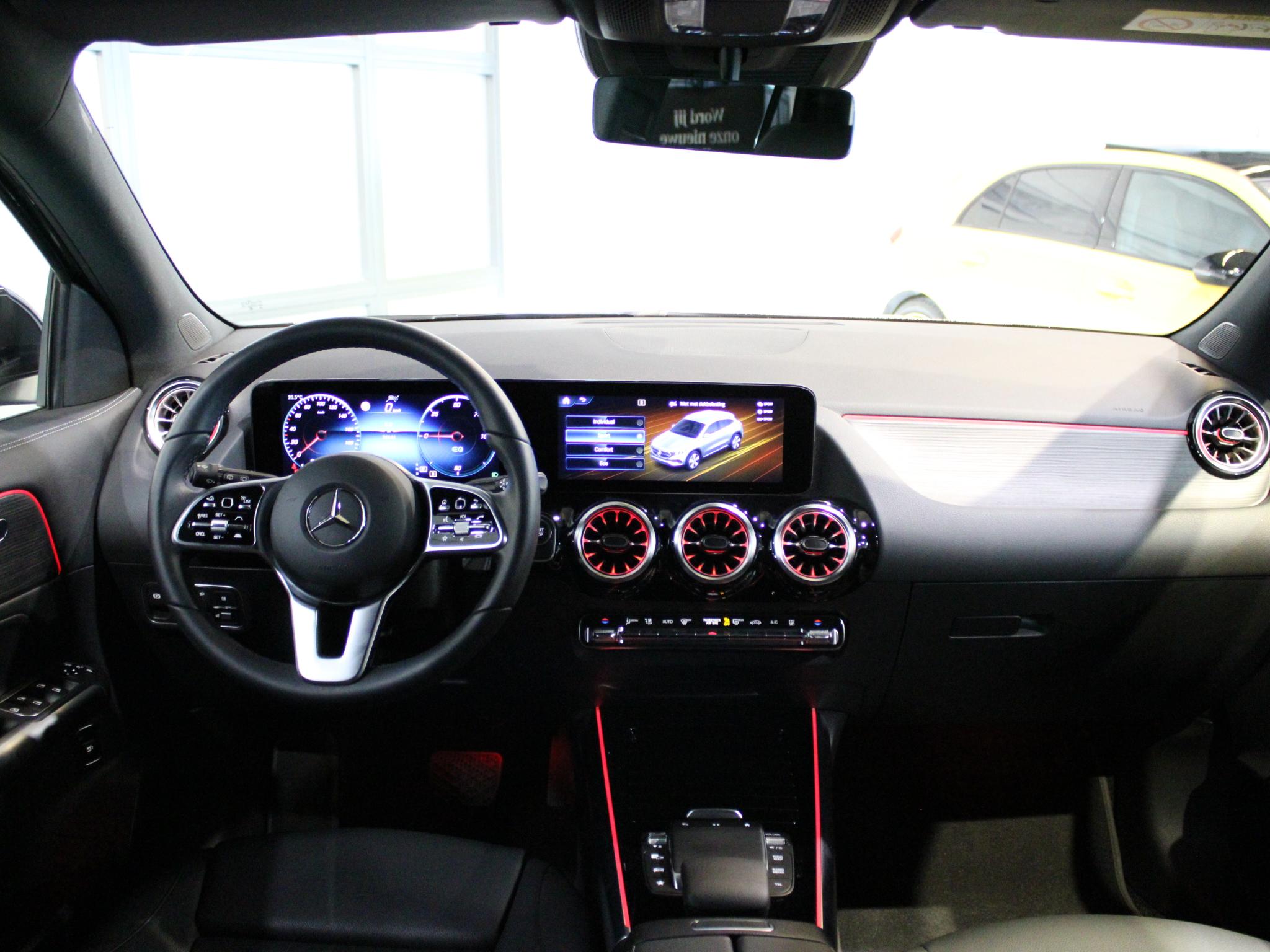 Mercedes-Benz EQA 250 Luxury Line 67 kWh - Afbeelding 3