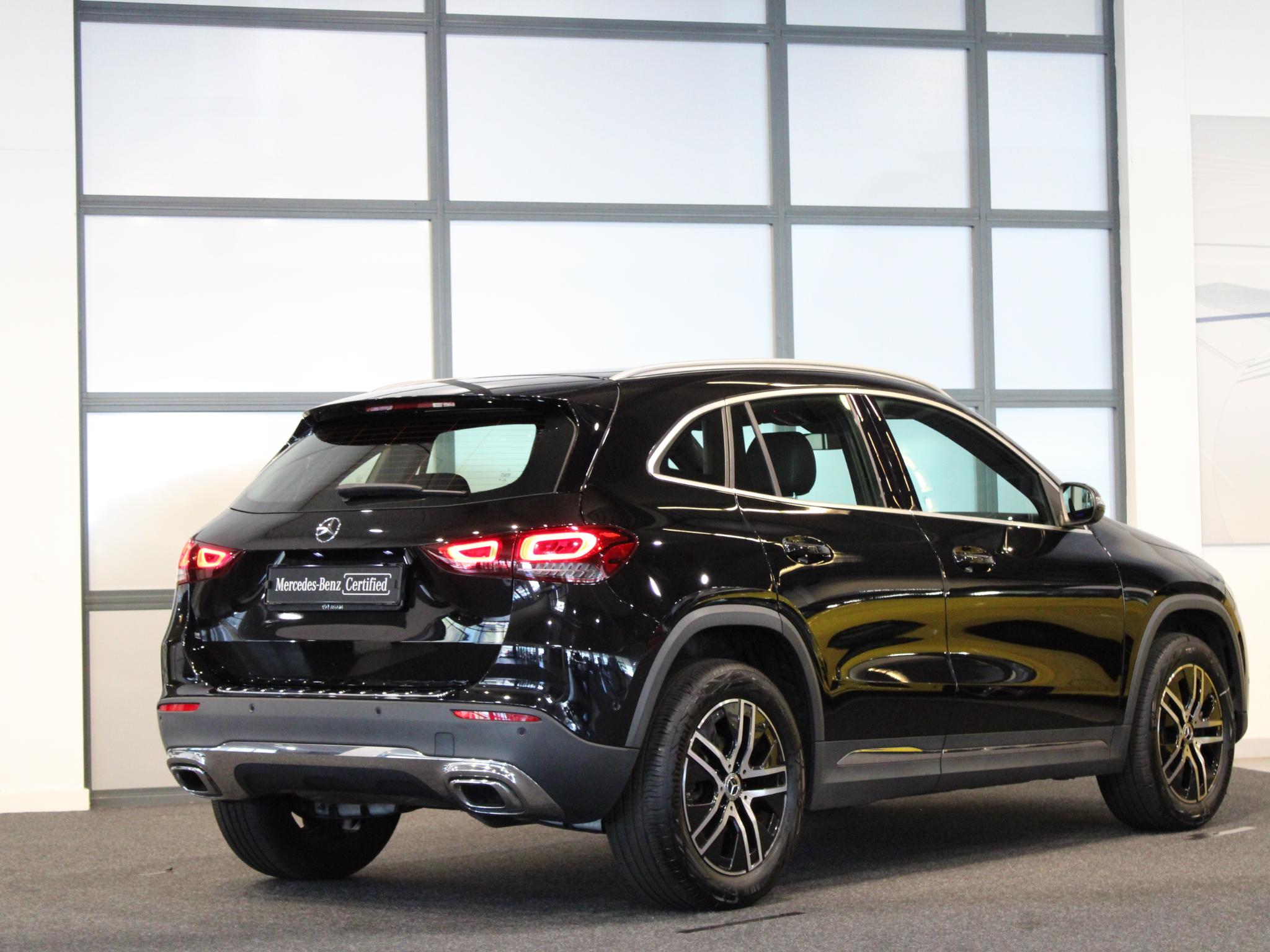 Mercedes-Benz GLA 200 Business Solution Luxury - Afbeelding 2