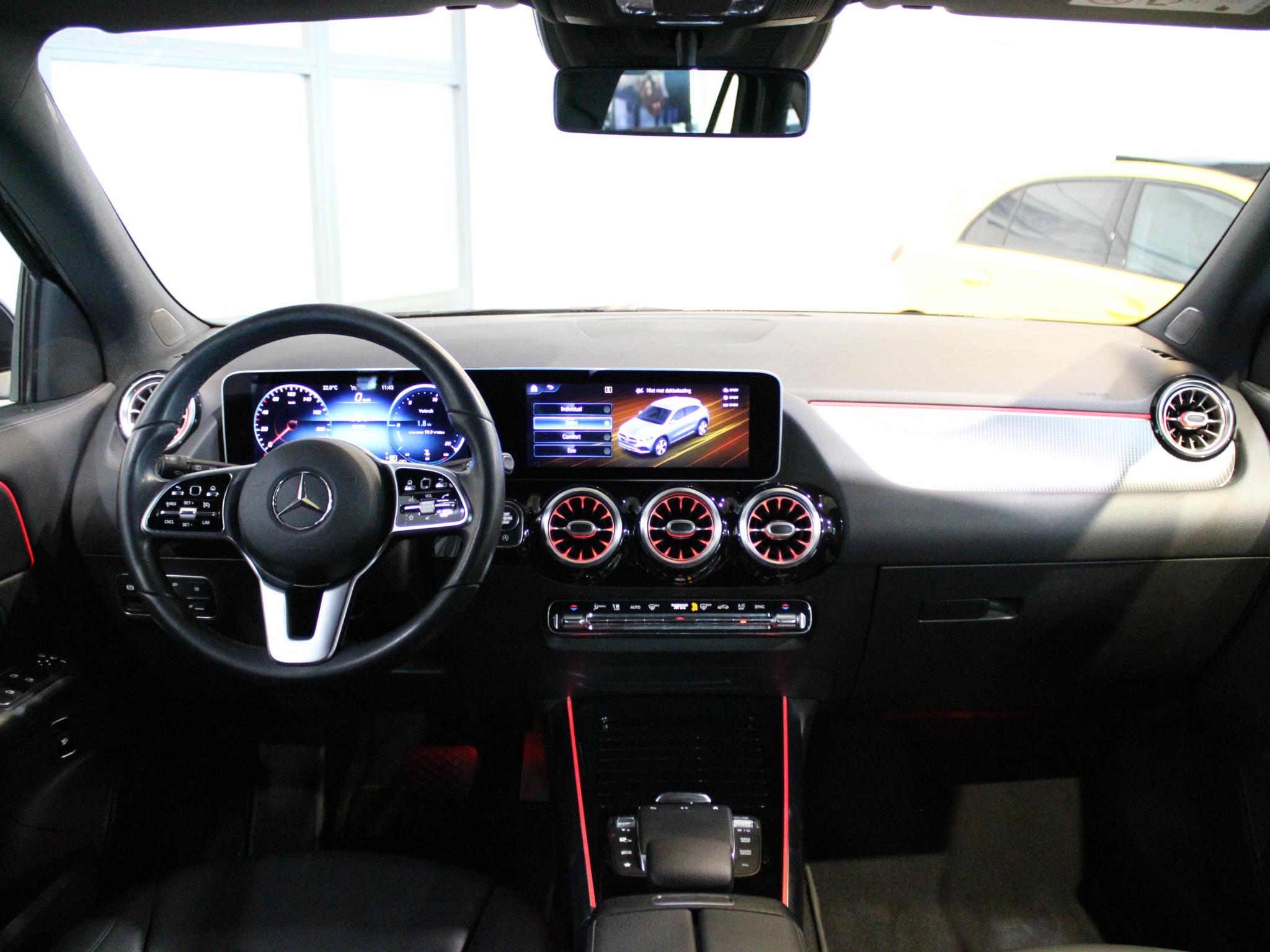 Mercedes-Benz GLA 200 Business Solution Luxury - Afbeelding 3