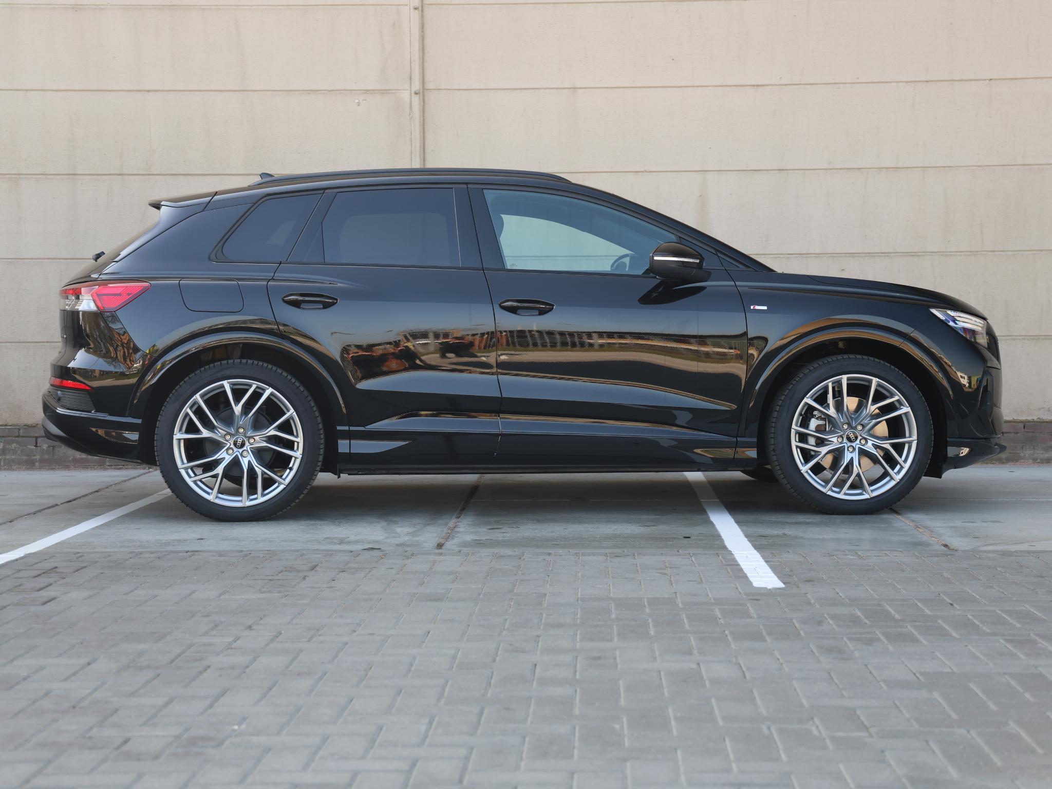 Audi Q4 e-tron S edition Competition 45 82 kWh 286 pk - Afbeelding 2