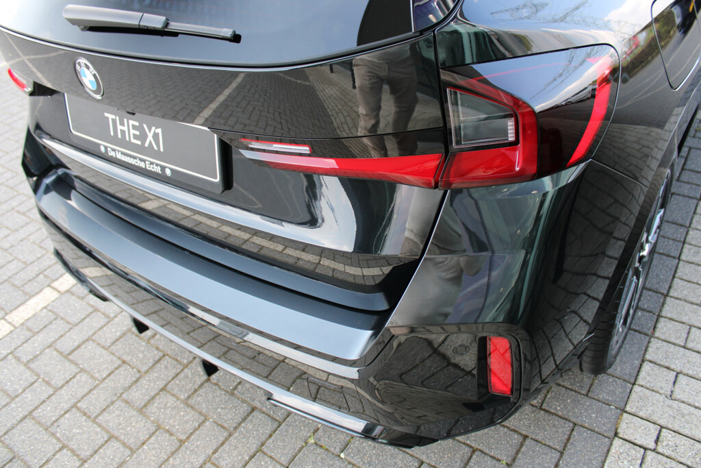 BMW X1 8