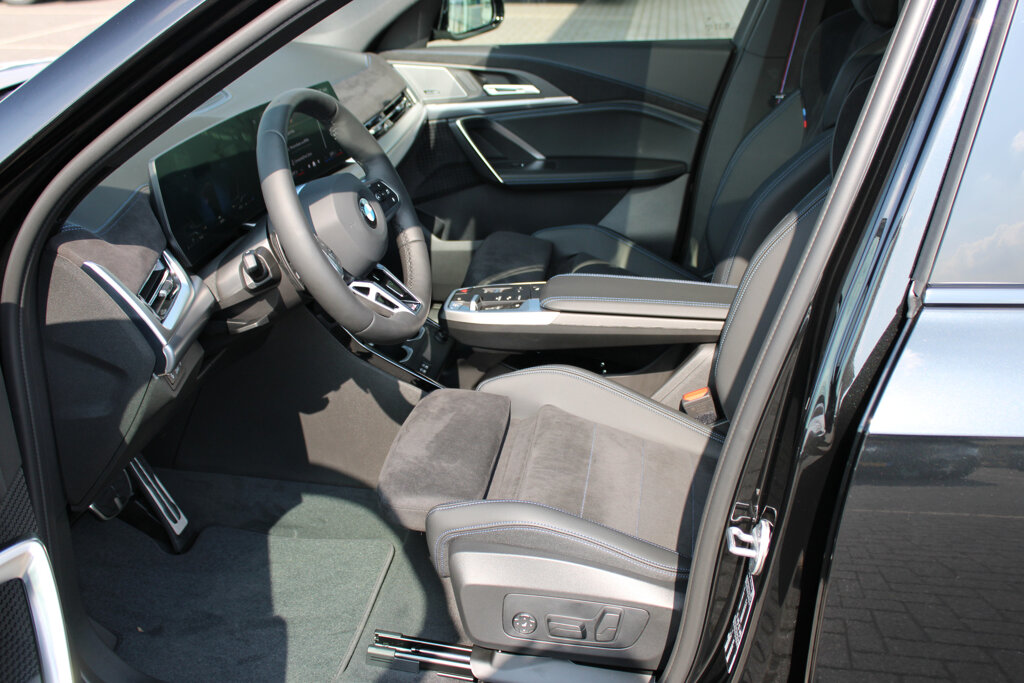 BMW X1 13