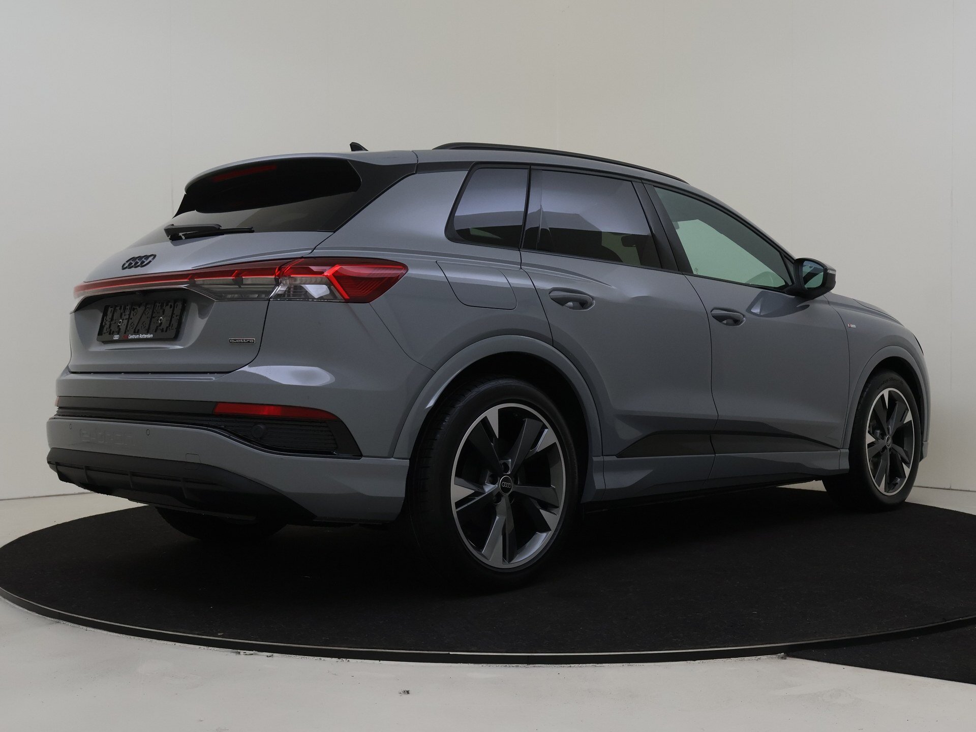 Audi Q4 e-tron 45 quattro S edition Competition - Afbeelding 2