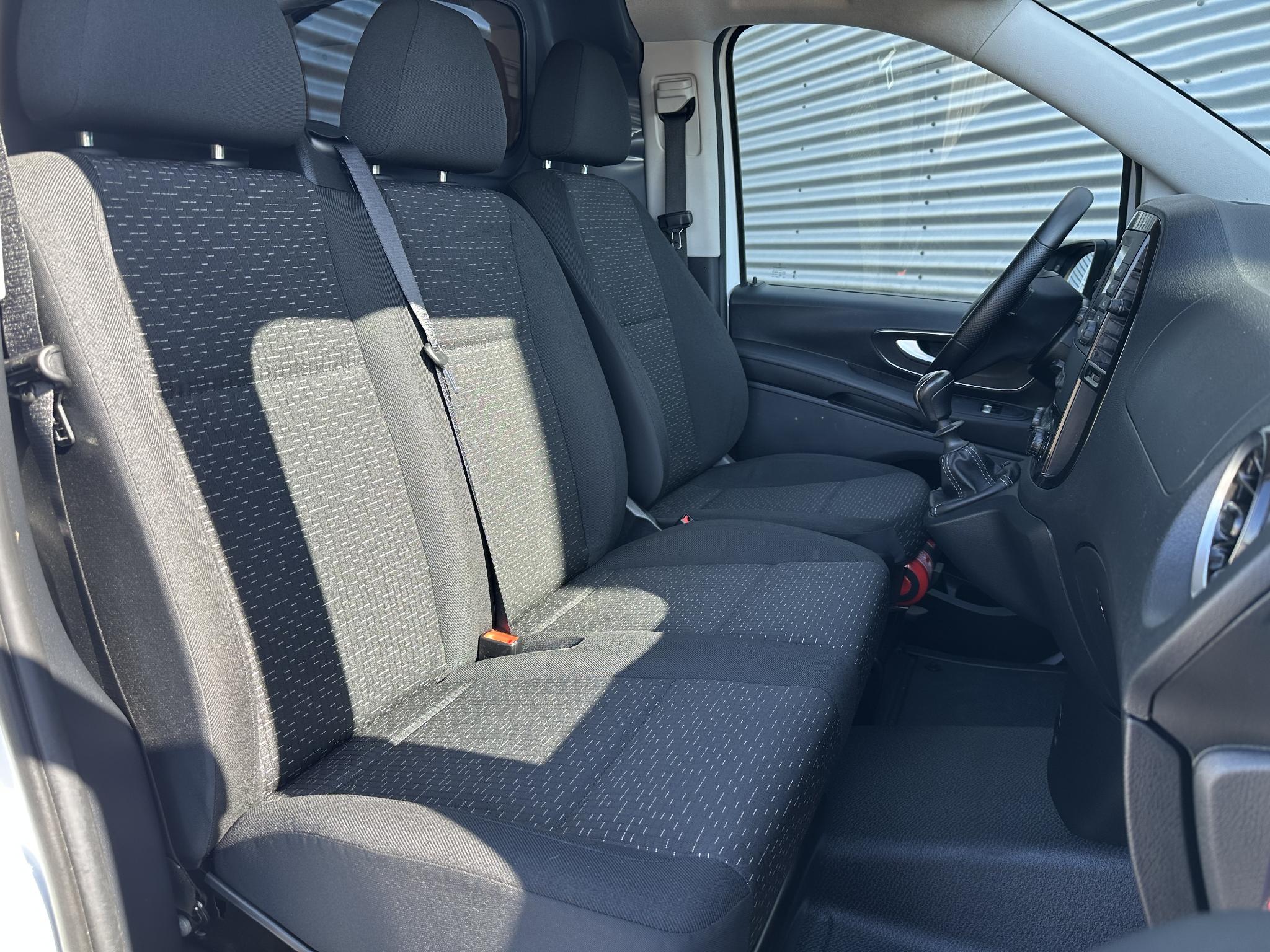 Mercedes-Benz Vito 110 CDI L2 Airco Navigatie Parkeersensoren - Afbeelding 3